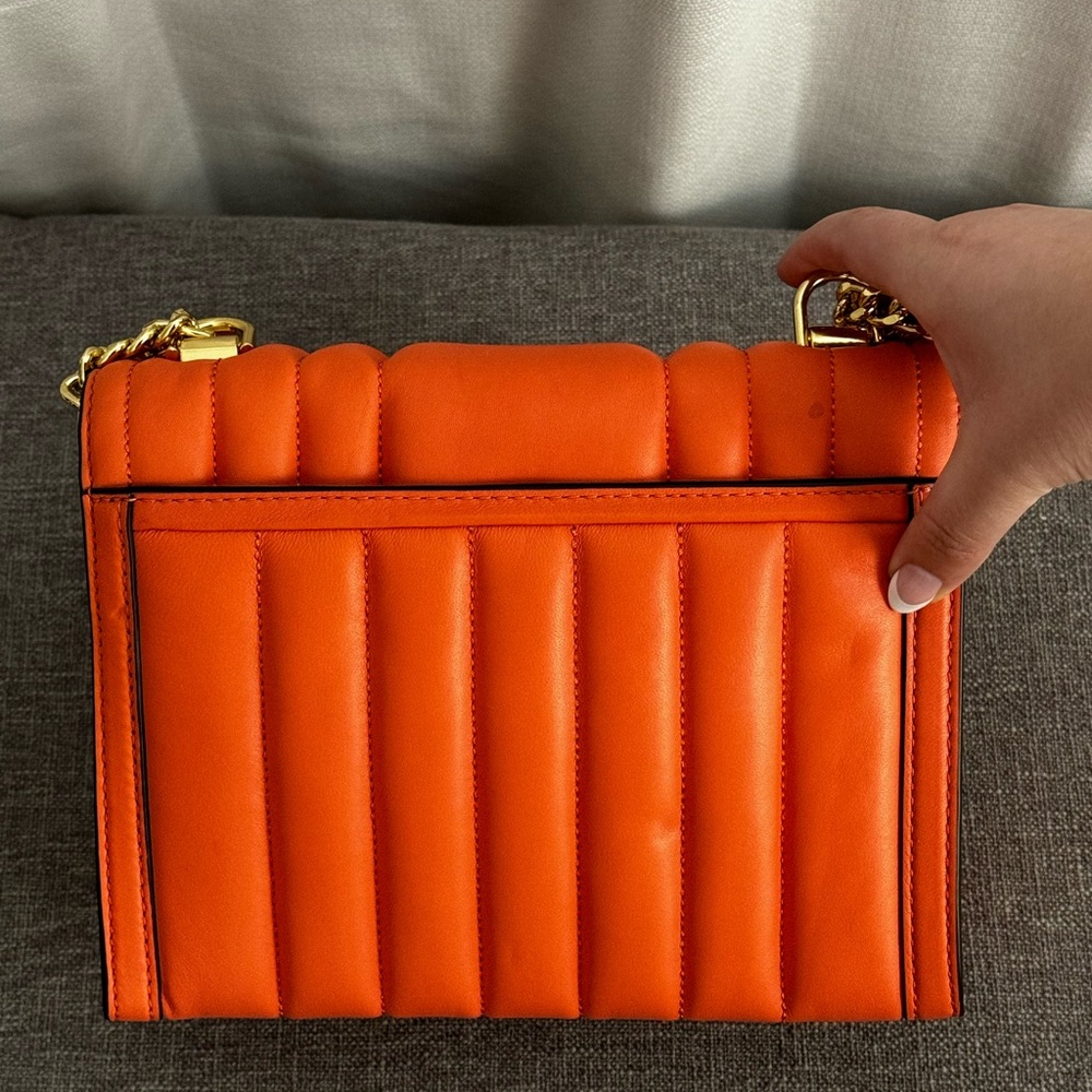 Michael Kors Whitney Large Quilted Leather Convertible Shoulder Bag - Picture 3 of 10